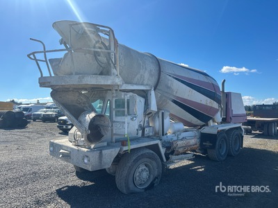 2000 Oshkosh S Series 6x6 Front Discharge Mixer Truck (Inoperable)