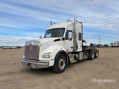 2020 Kenworth T880 6x4 Sleeper Winch Truck