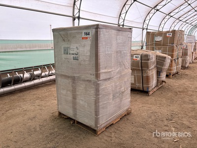 Quantity of (4) Boxes of 10 ft X 300 ft Grain Bags Varios, manejo de grano