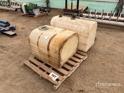 Quantity of (2) Poly Tanque de agua