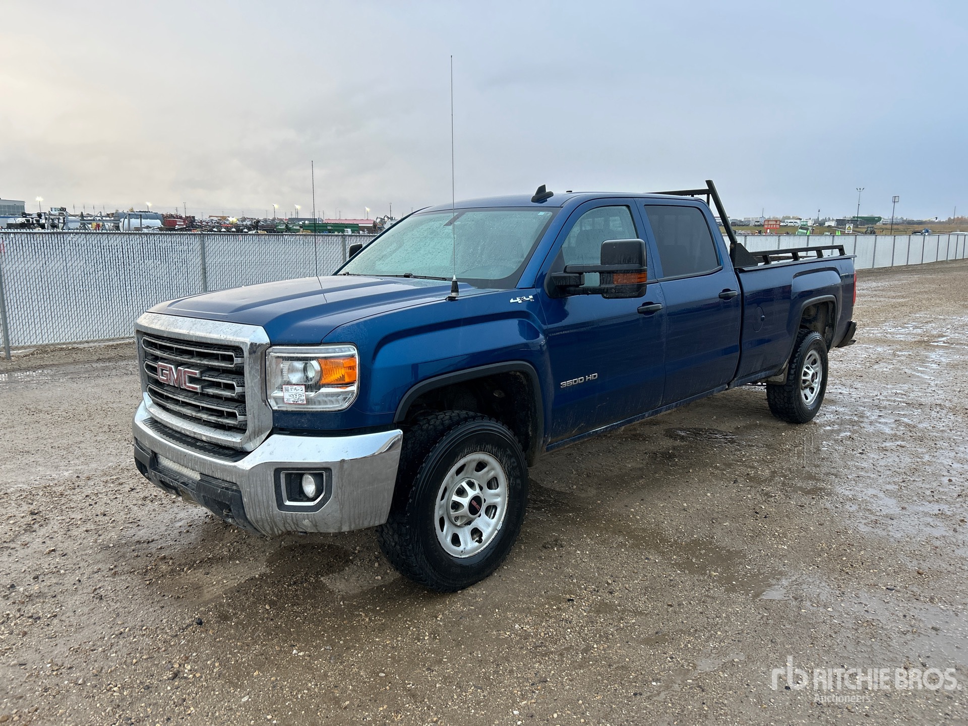 2018 GMC 3500 4x4 Crew Cab Pickup