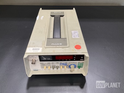Fluke 8922A True RMS Voltmeter