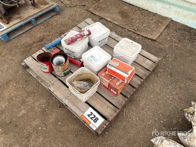 Quantity of Bin Bolts Pièces diverses