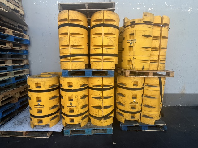 Quantity of (17) Sentry Column Protectors