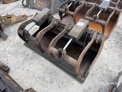 2019 Bobcat 60 in Skid Steer Grapple Bucket