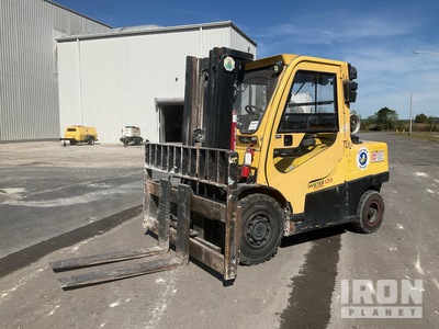 Hyster H120FT 11000 lb Pneumatic Tire Forklift
