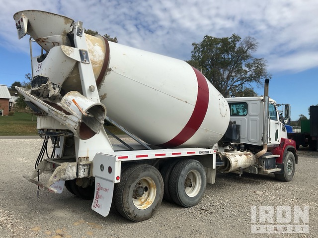 CAMIóN REVOLVEDOR 2019 WESTERN STAR MCNEILUS 10.5 CYD