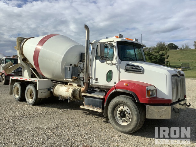 CAMIóN REVOLVEDOR 2019 WESTERN STAR MCNEILUS 10.5 CYD