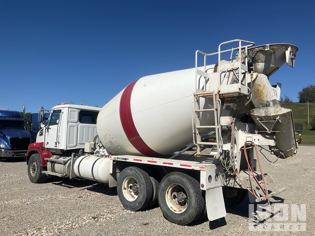 CAMIóN REVOLVEDOR 2019 WESTERN STAR MCNEILUS 10.5 CYD