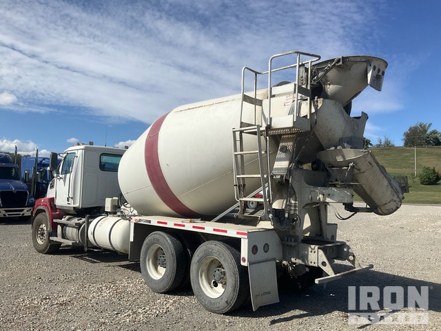 CAMIóN REVOLVEDOR 2019 WESTERN STAR MCNEILUS 10.5 CYD