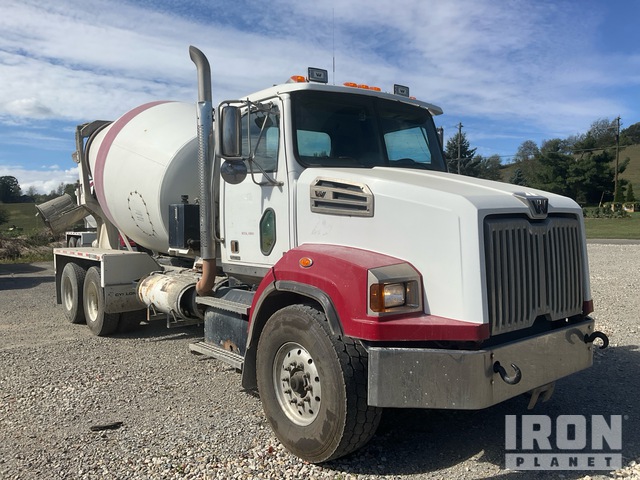 CAMIóN REVOLVEDOR 2019 WESTERN STAR MCNEILUS 10.5 CYD