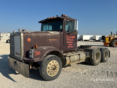 1989 International F9300 6x4 T/A Day Cab Truck Tractor