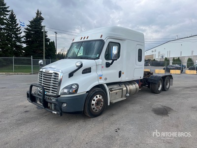 2018 Freightliner Cascadia 113 6x4 Cabeza Tractora Cabina Dormitorio
