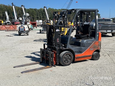 2014 Toyota 8FGCU20 4000 lb Cushion Tire Forklift