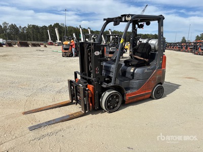 2014 Toyota 8FGCU20 4000 lb Pneumatic Tire Forklift