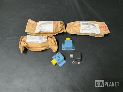 (18) Cummins 3066158 Thermal Relays