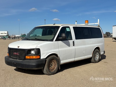 2013 GMC Savanna AWD 8 Furgoneta de pasajeros