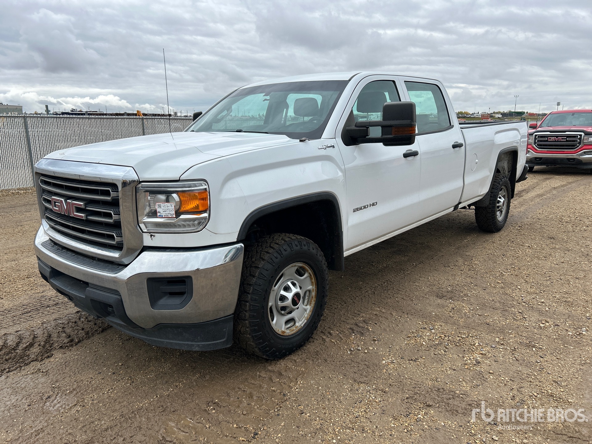 2019 GMC Sierra 2500 4x4 Crew Cab بيك اب