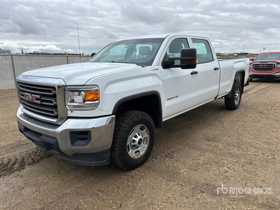 2019 GMC Sierra 2500 4x4 Crew Cab بيك اب