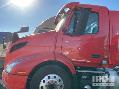 2021 Volvo VNR 6x2 T/A Day Cab Truck Tractor (Inoperable)