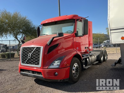 2021 Volvo VNR 6x2 T/A Day Cab Truck Tractor
