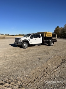 2019 Ford F-550 4x4 Crew Cab Sandblast Flatbed Truck