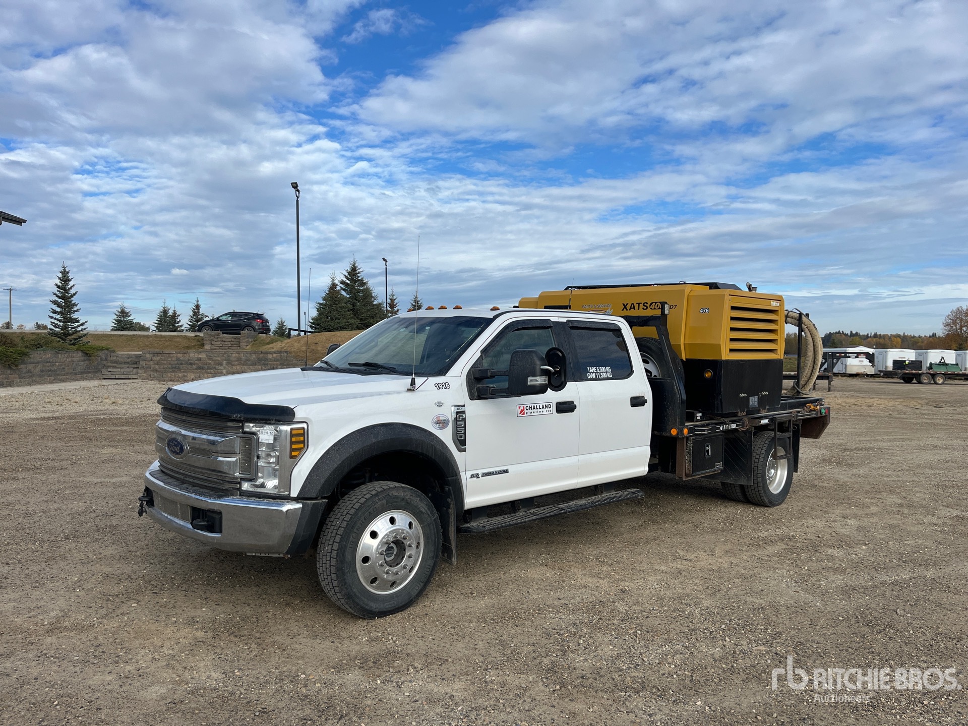 2019 Ford F-550 4x4 Crew Cab Sandblasting Truck