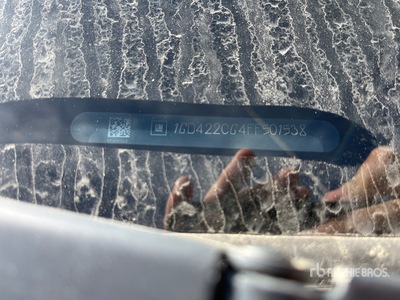 2015 GMC Sierra 3500HD SLE 4x4 Crew Cab Sandblasting شاحنة مسطحة