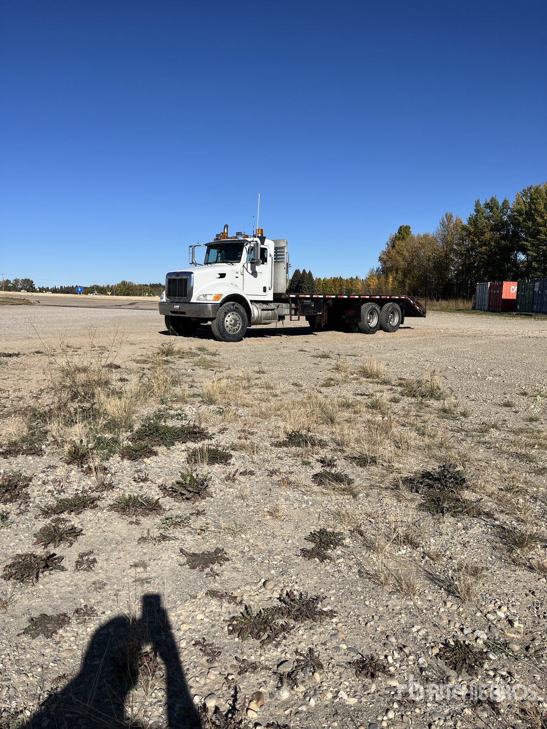 2007 Peterbilt 340 6x4 Flatbed Truck