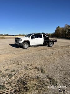 2020 GMC Sierra 3500HD 4x4 Crew Cab Flatbed Truck