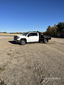2021 GMC Sierra 3500HD SLE 4x4 Crew Cab شاحنة مسطحة
