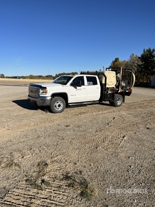 2019 GMC Sierra 3500HD SLE 4x4 Crew Cab Sandblast Flatbed Truck