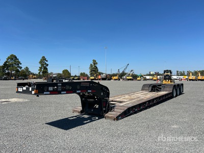 2022 Fontaine Magnitude 50 100000 lb Tri/A Removable Gooseneck Low Loader
