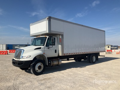 2018 International 4300 4x2 Moving Van Truck