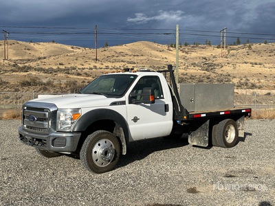 2013 Ford F-550 XLT 4x4 Flatbed Truck