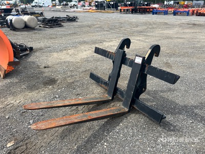 Cat 48 in Wheel Loader Forks