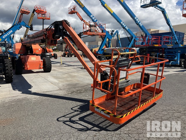 ELEVADOR TELESCóPICO 2017 JLG 4WD 1350SJP