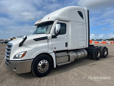 2022 Freightliner Cascadia 126 6x4 T/A Sleeper Truck Tractor