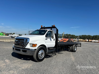 2015 Ford F-650 XL 4x2 Flatbed Truck