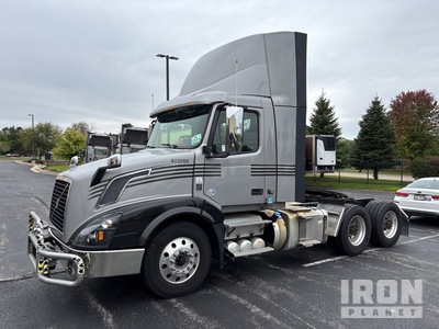 2018 Volvo VNL 300 6x4 T/A Day Cab Truck Tractor