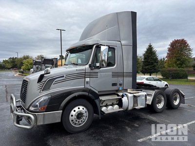 2017 Volvo VNL 300 6x4 T/A Day Cab Truck Tractor