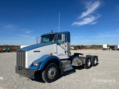 2007 Kenworth T800 6x4 T/A Day Cab Truck Tractor