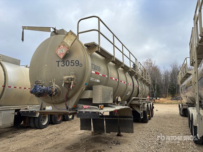 2014 Heil 407 10000 gal Tri/A Remorque citerne