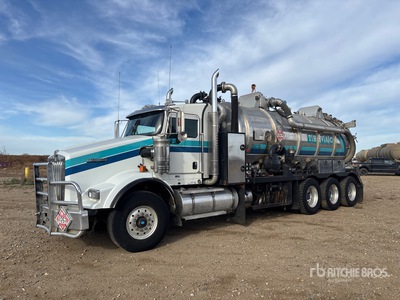 2013 Brenner on 2014 Kenworth T-800 8x6 Vacuum Tanker Truck