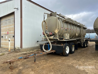 2013 Tremcar 32000 L Quad/A Trailer cisterna