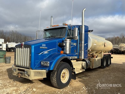 2014 Kenworth T800 16000 L 6x4 Sleeper Tanker Truck (Inoperable)