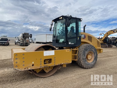 2019 Cat CS78b Smooth Drum Compactor