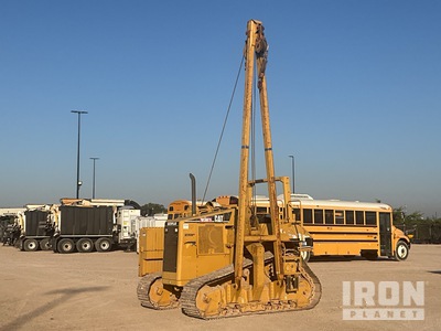 Cat 561N Pipelayer