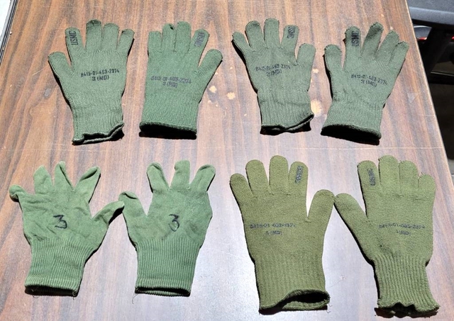 (300) USMC OD Medium Glove Liners w/ Grip Dots