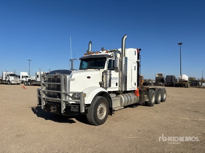 2016 Peterbilt 367 8x6 Winch Truck
